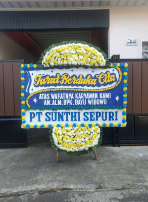 Papan Bunga Duka di Temanggung