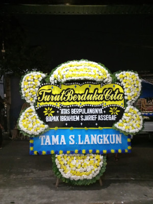 Papan Bunga Duka di Temanggung